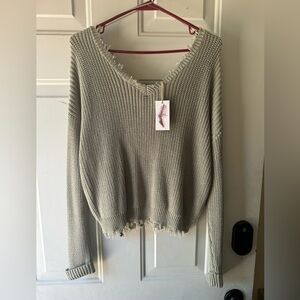 S nwt sweater